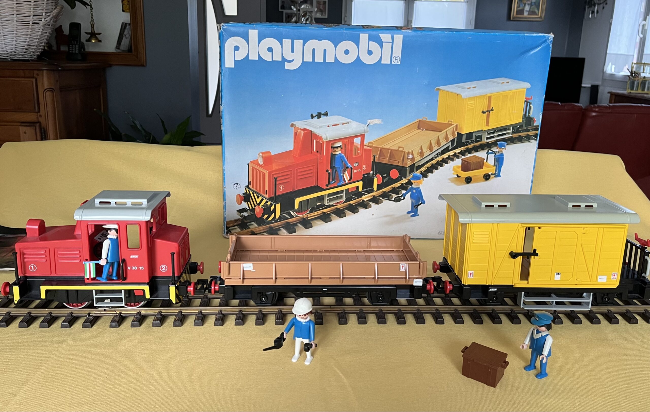 hello playmo!  Le train Playmobil